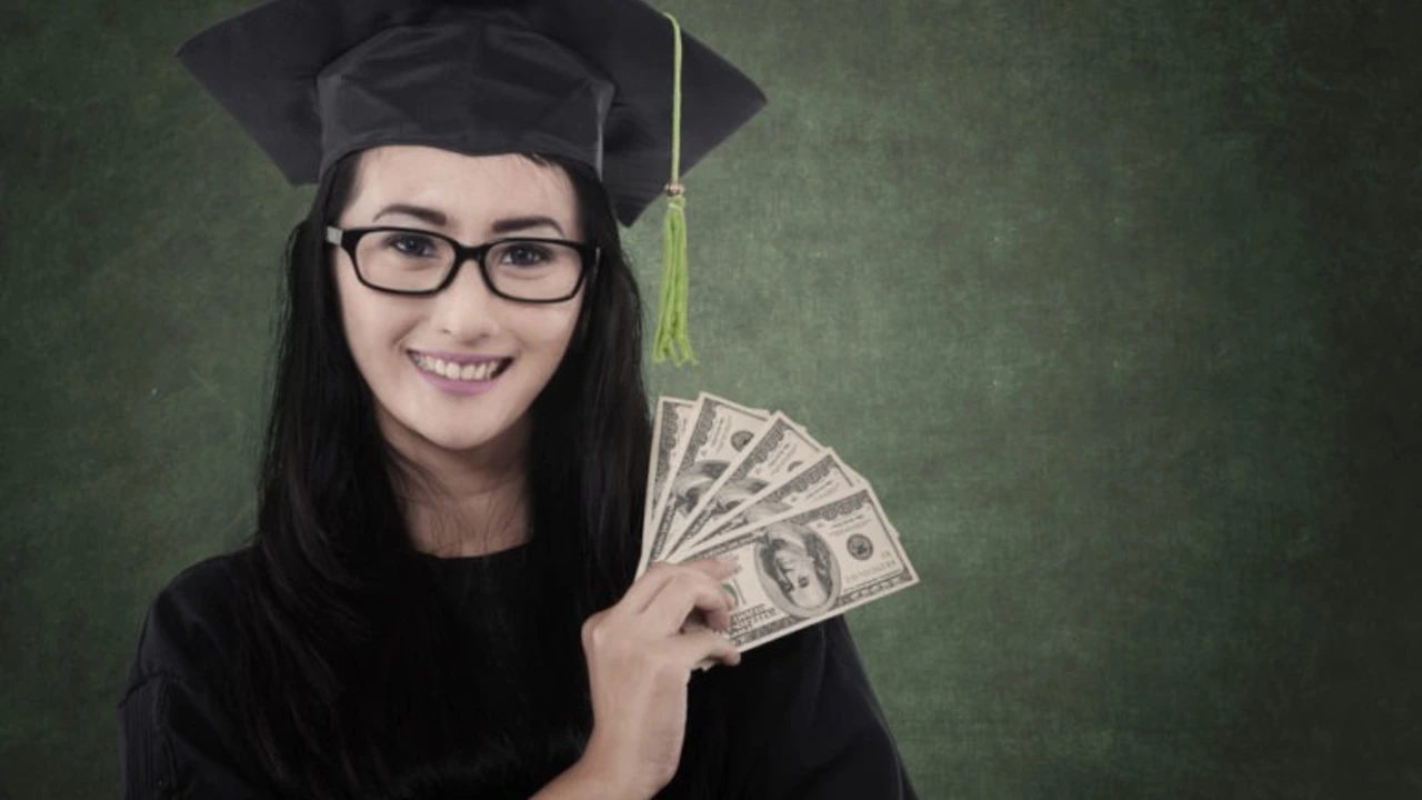 How does an educational loan work?
